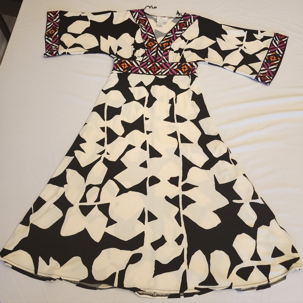 Donna Morgan Dress Size 4